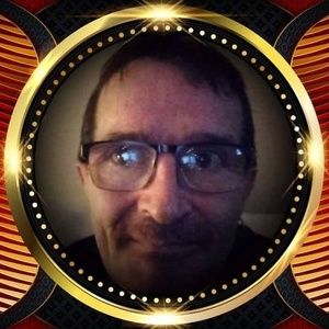 Meet your Posher, Troy